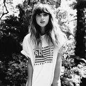 Foxes - List pictures