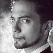 100 Monkeys - List pictures