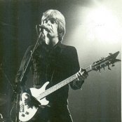 Nick Lowe - List pictures