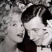 Yves Montand - List pictures