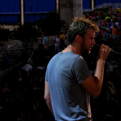 Charles Kelley - List pictures