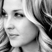 Sunny Sweeney - List pictures