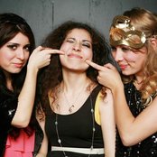 Magneta Lane - List pictures