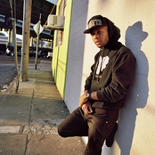 Donnis - List pictures