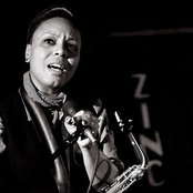 Matana Roberts - List pictures