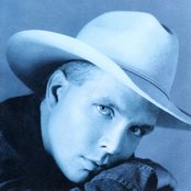 Chris Gaines - List pictures