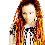 Rona Nishliu - List pictures