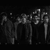 Nothing But Thieves - List pictures