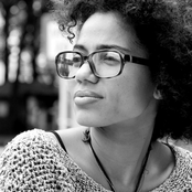 Nneka - List pictures