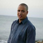 Issac Delgado - List pictures