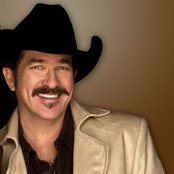 Kix Brooks - List pictures