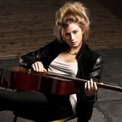 Selah Sue - List pictures
