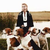 Bertie Blackman - List pictures