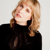 Sarah Mckenzie - List pictures