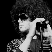 Kevin Michael - List pictures