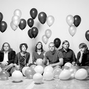 Far-less - List pictures