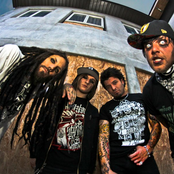 Love & Death - List pictures