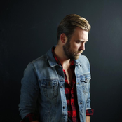 Charles Kelley - List pictures