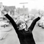 Marianne Faithfull - List pictures