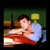 Zeki Muren - List pictures