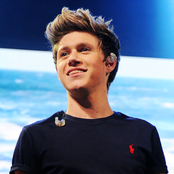 Niall Horan - List pictures