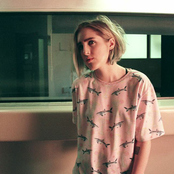 Shura - List pictures