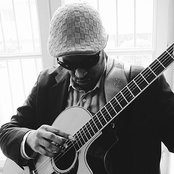 Raul Midon - List pictures