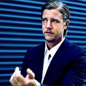 Paul Banks - List pictures