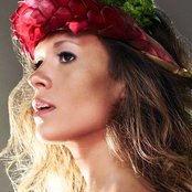 Lia Ices - List pictures