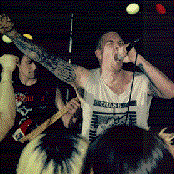 Aus Rotten - List pictures