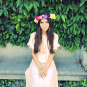 Joyce Jonathan - List pictures