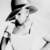 Mary J Blige - List pictures