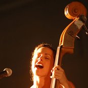 Amy Lavere - List pictures