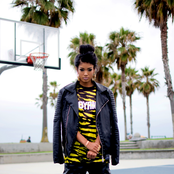 Mila J - List pictures