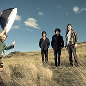 I Set My Friends On Fire - List pictures