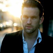 David Moore - List pictures