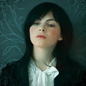 Julia Marcell - List pictures