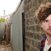Vance Joy - List pictures