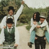 Red Hot Chili Peppers - List pictures