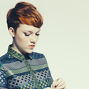 Chloe Howl - List pictures