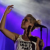 Aurea - List pictures