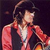 Izzy Stradlin - List pictures