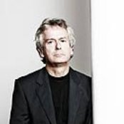 Tony Banks - List pictures