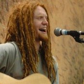 Newton Faulkner - List pictures