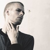 Lars Vaular - List pictures