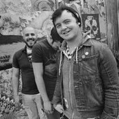 Broadway Calls - List pictures