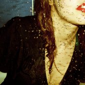 Anna Calvi - List pictures