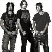 Sixx: A.m. - List pictures