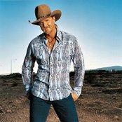 Trace Adkins - List pictures