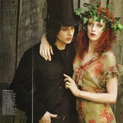 Karen Elson - List pictures